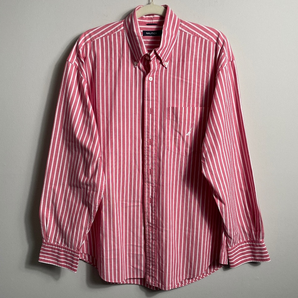 NAUTICA - Men's stiped shirt Button down with emblem on pocket.  L‎